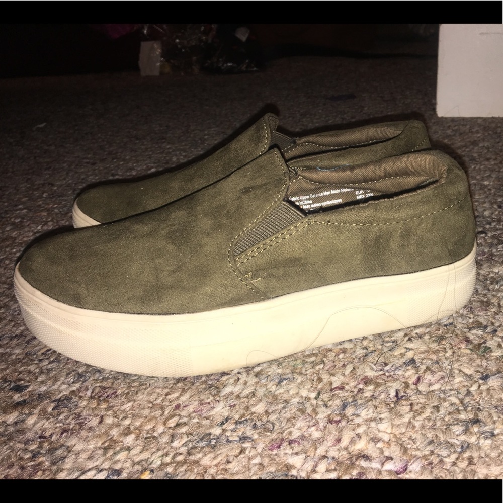Slip on sneakers 👟platform sneakers